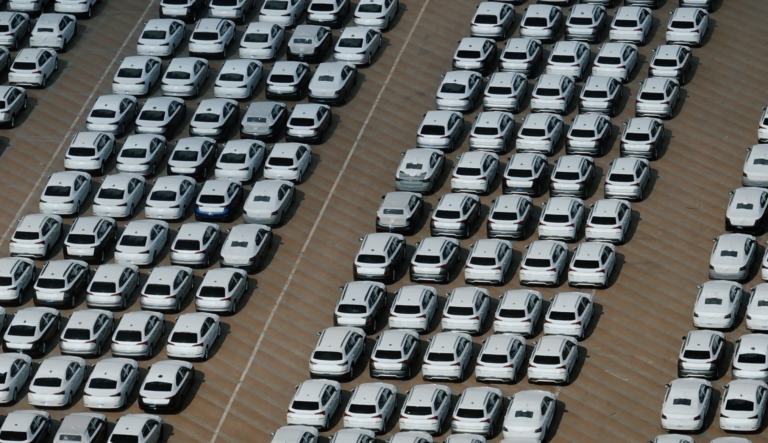 Liberals Have Cut Canada’s Electric Vehicle Subsidies, Now It’s Time to Kill the 2035 Mandate